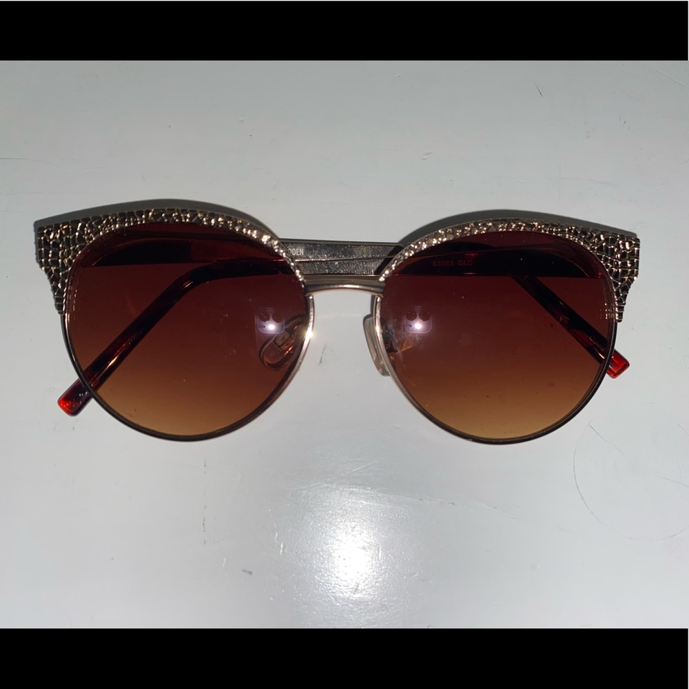 Sunglasses 🕶